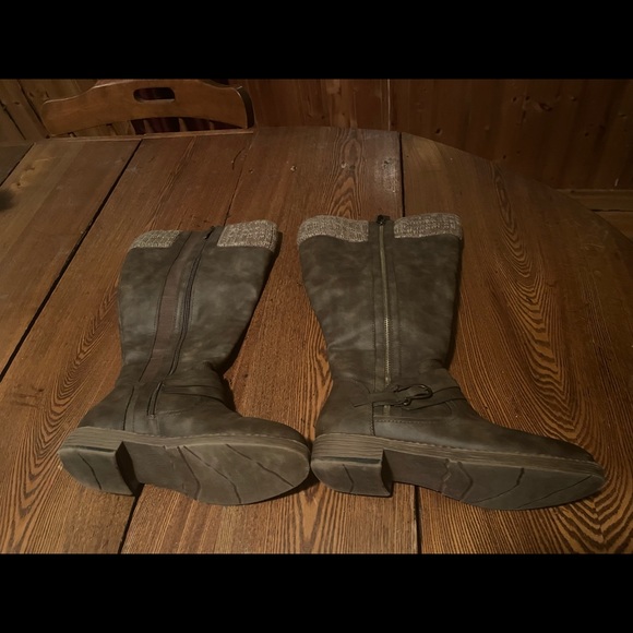 Torrid brown boots wide calf approx size 10 - calf approx 20 inch circumference - Picture 3 of 7